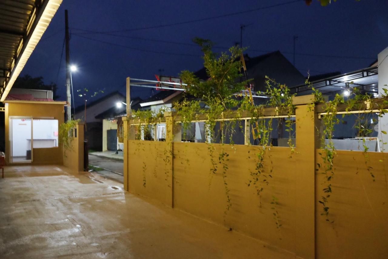 Reddoorz Syariah Near Exit Tol Pemalang Comal 2 Hotel Buitenkant foto