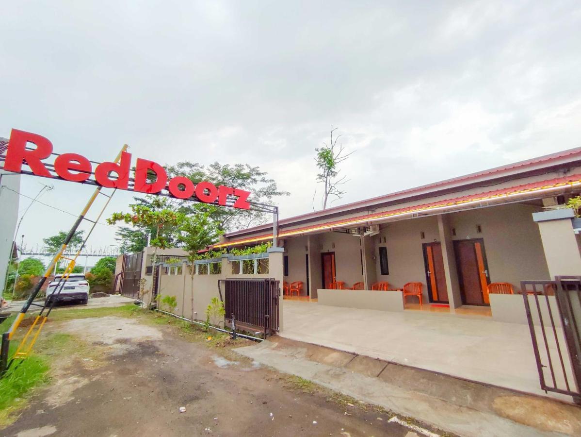Reddoorz Syariah Near Exit Tol Pemalang Comal 2 Hotel Buitenkant foto