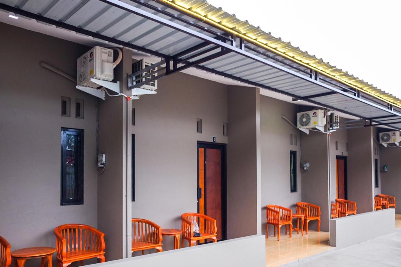 Reddoorz Syariah Near Exit Tol Pemalang Comal 2 Hotel Buitenkant foto